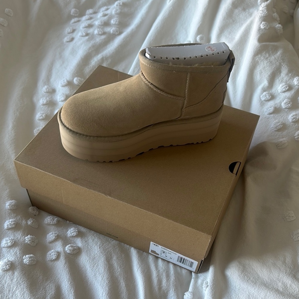 UGG ultra mini